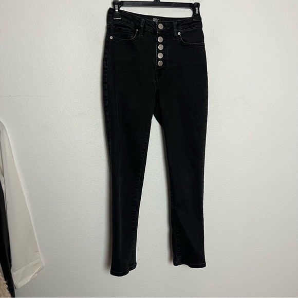 Urban Outfitters BDG Girlfriend High Rise Cropped Skinny Jeans Washed Black 26 - Picture 2 of 8